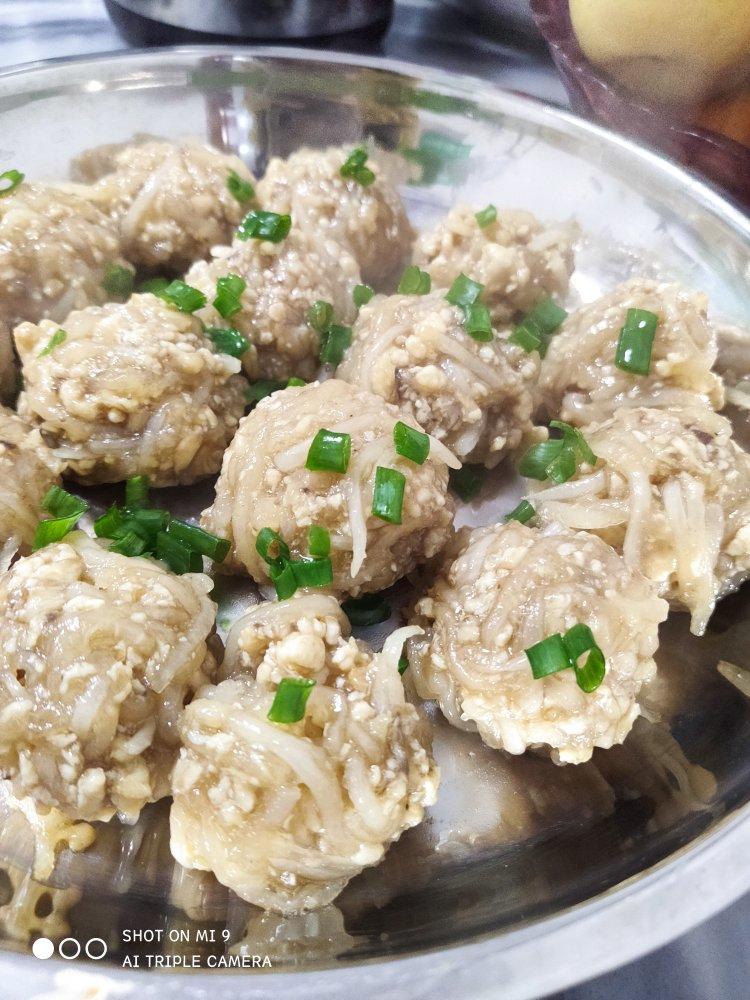 鑫妈做的清蒸萝卜丸子