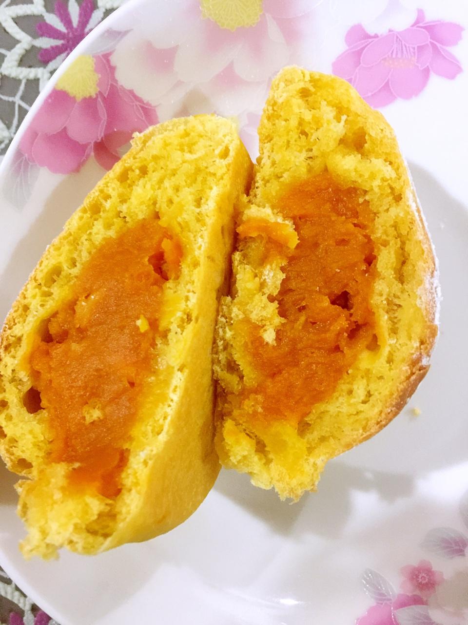 倪倪_ryh5做的面包红薯馅