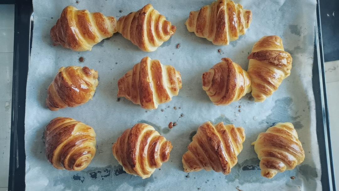 不用折叠！可颂牛角包的傻瓜做法