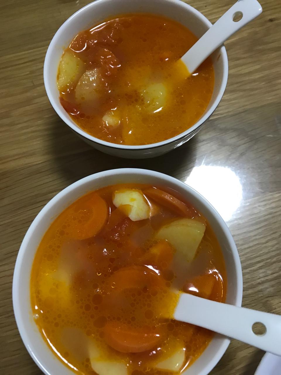 超级浓超好喝的番茄土豆汤