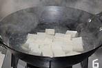 小肠豆腐煲的做法 步骤4