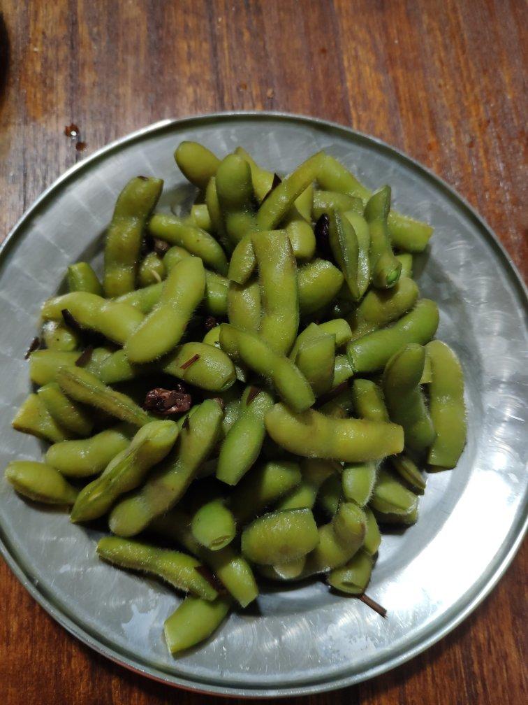 厨师长教你一道小吃：“盐水毛豆”的家常做法，好吃的停不下来