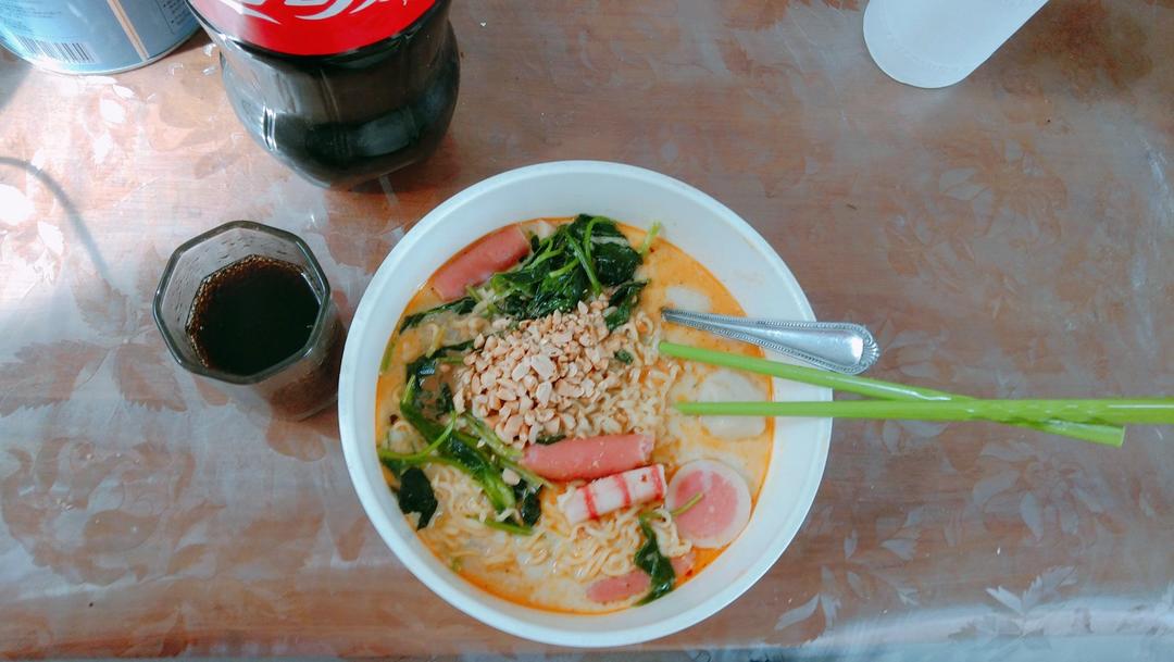 比杨国福还好吃的牛奶麻辣烫