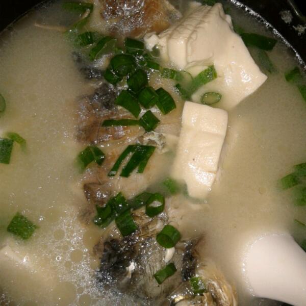 鲫鱼豆腐汤