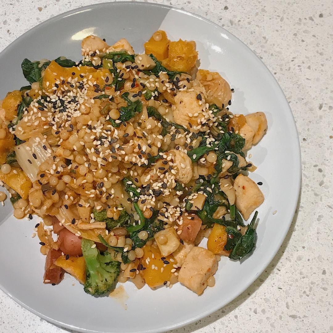 菜包单锅辣白菜玉米鸡肉饭【健康一锅端】