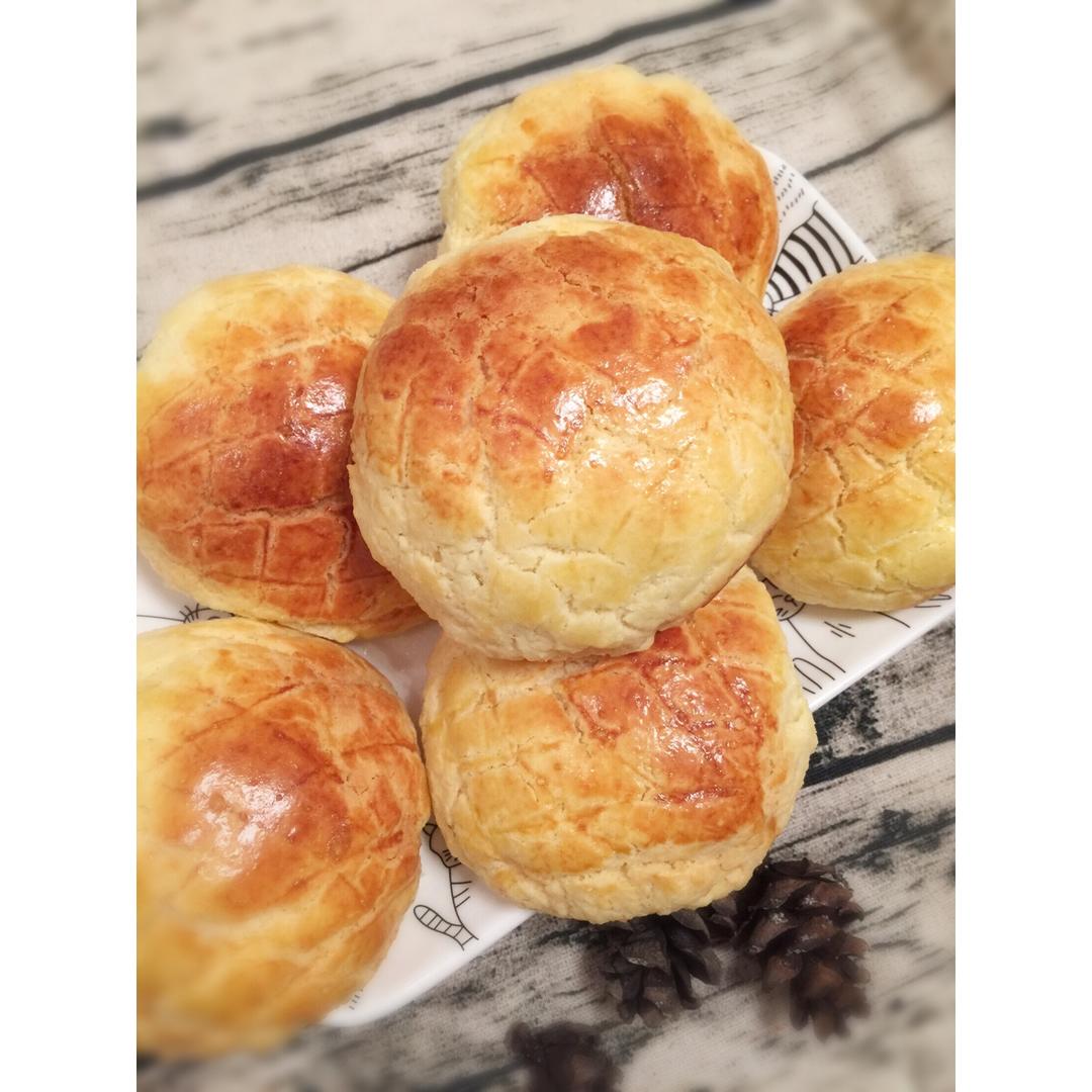 珠儿麻麻做的椰蓉酥皮菠萝包