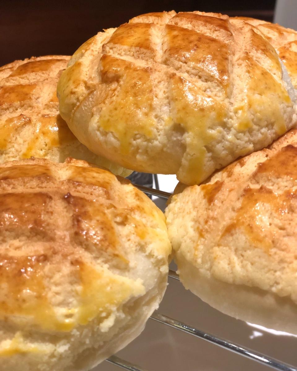 好吃到炸裂的港式菠萝包（附带制作酥皮的小视频）