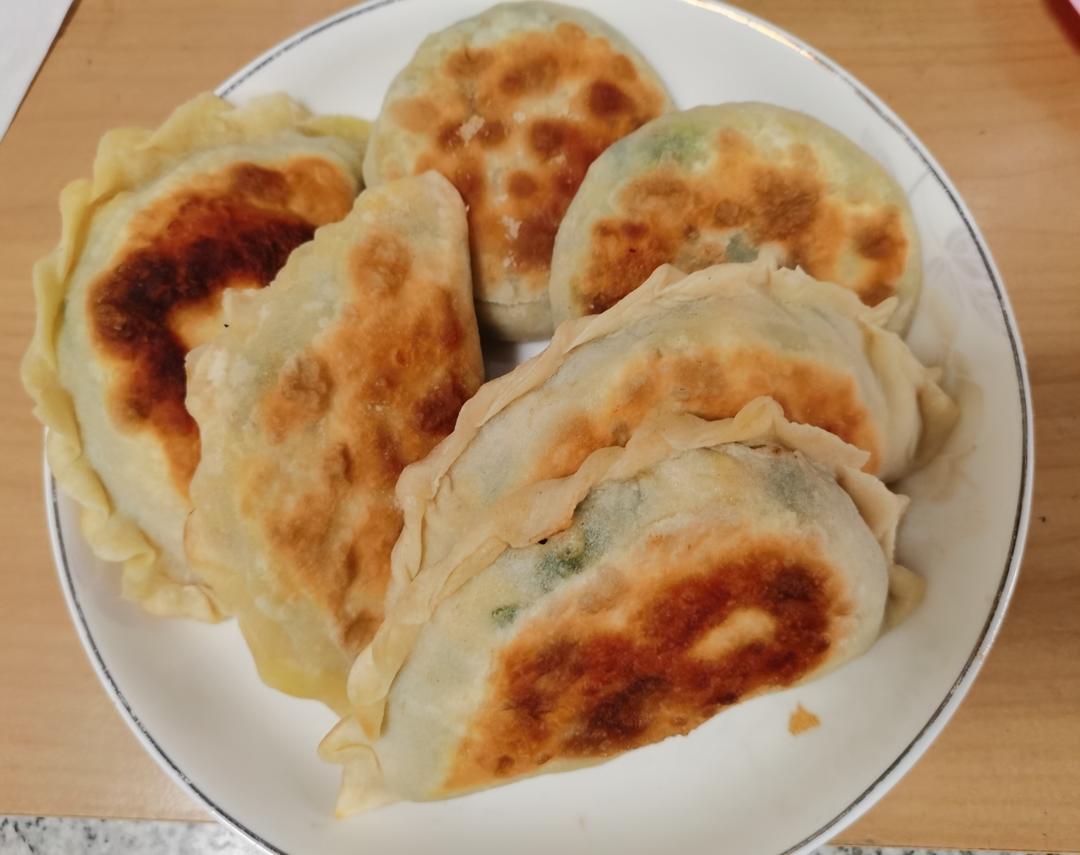 韭菜鸡蛋素合子