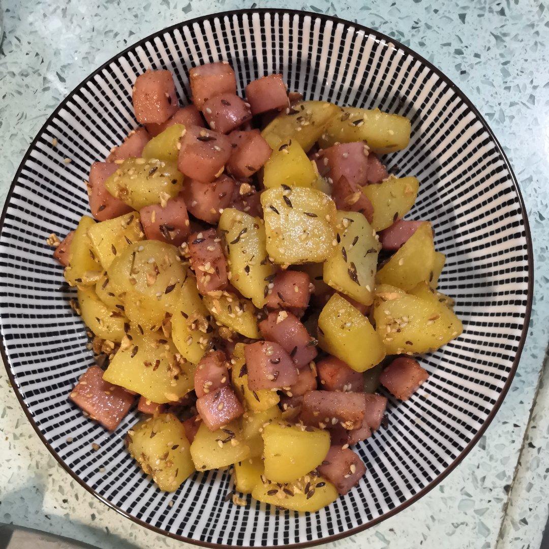 孜然土豆火腿肠 香辣过瘾还便宜！