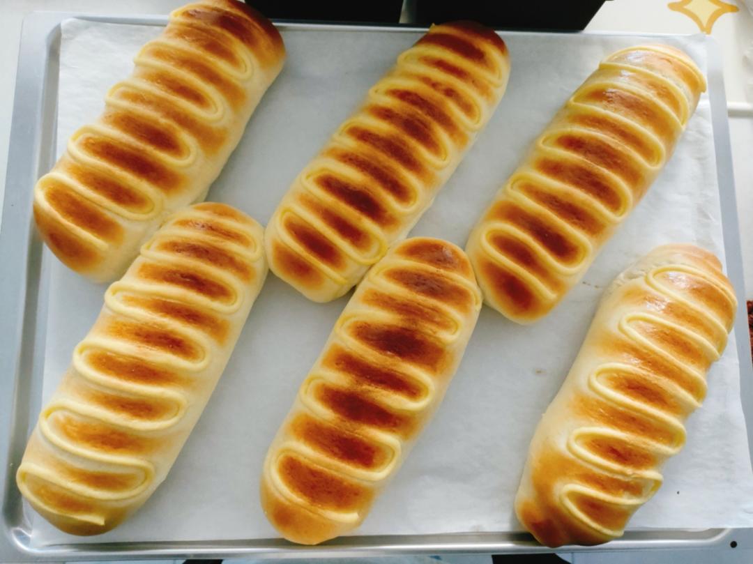 毛毛虫面包｜经典还原小时候最爱的奶油面包