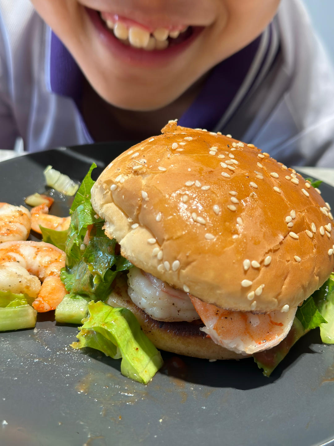超级好吃的鲜虾汉堡（Crispy Shrimp Burger）