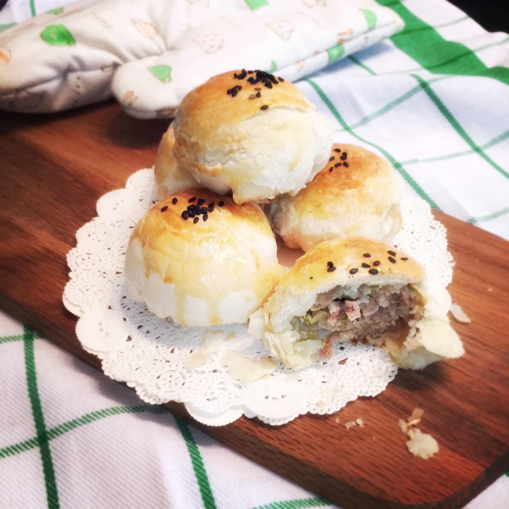 苏式榨菜鲜肉月饼