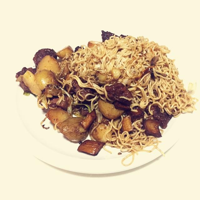 牛肉炒拉面