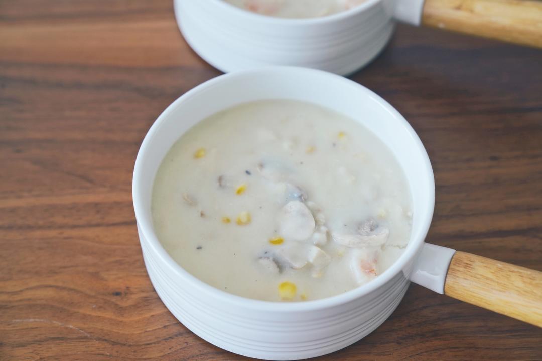 低脂鸡胸肉蘑菇浓汤的做法