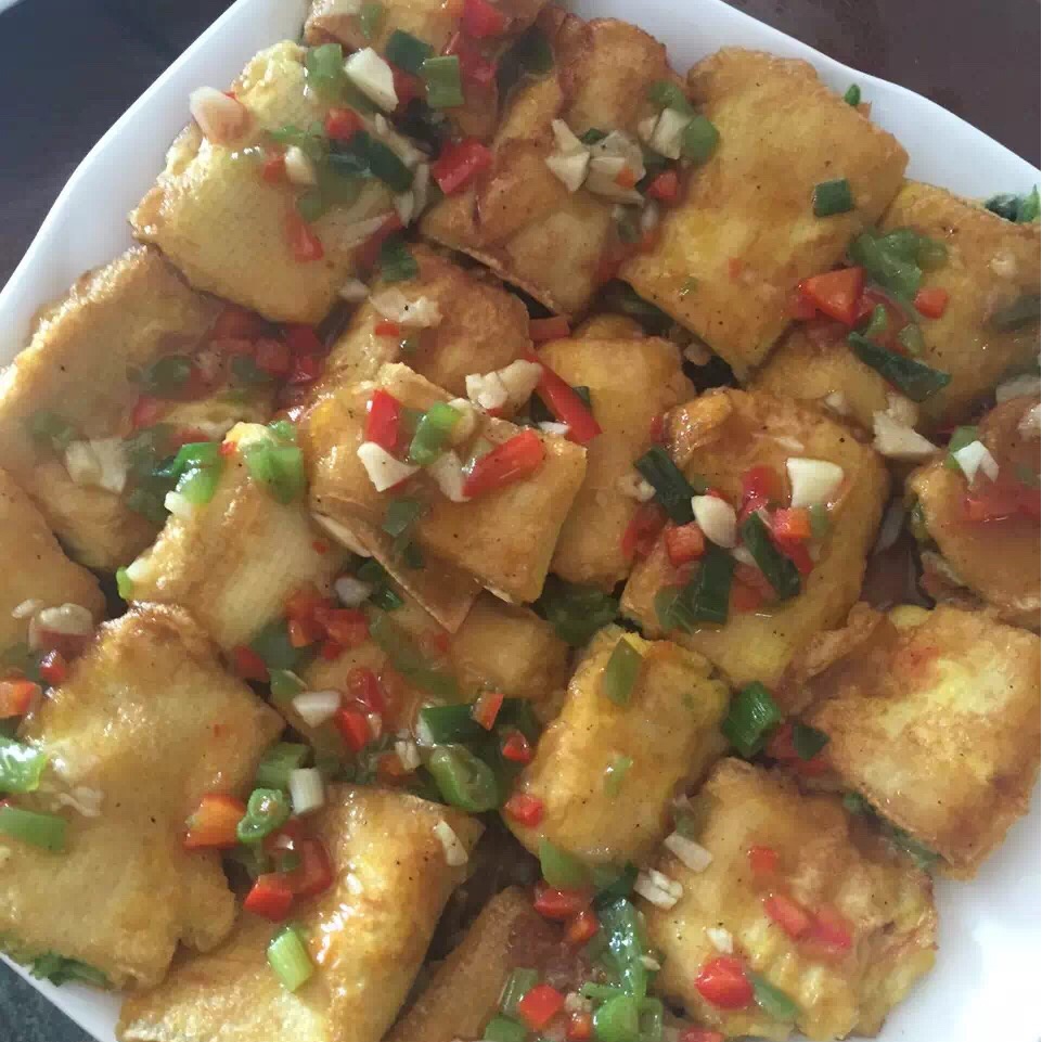 浇汁豆皮卷（热菜）