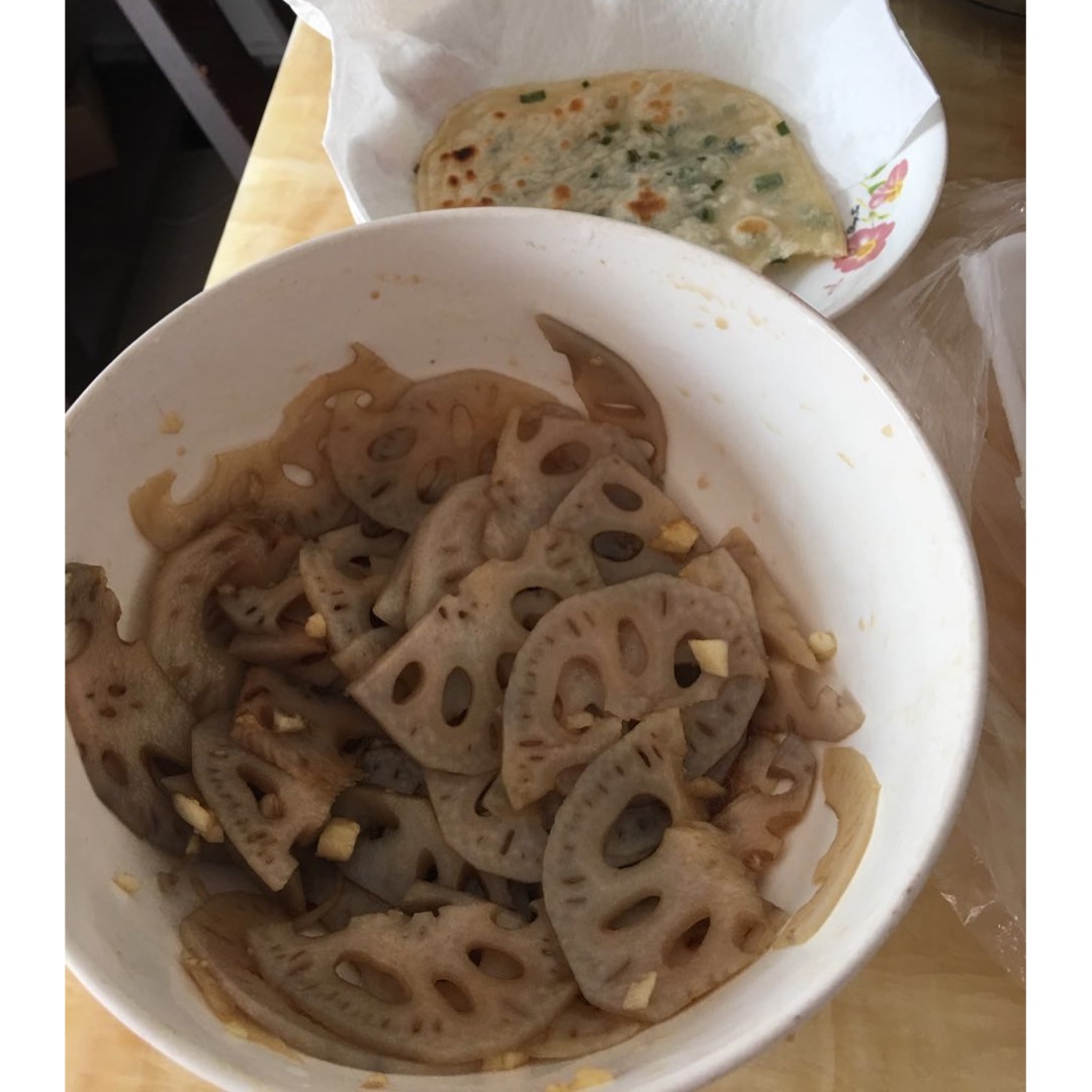 凉拌藕片