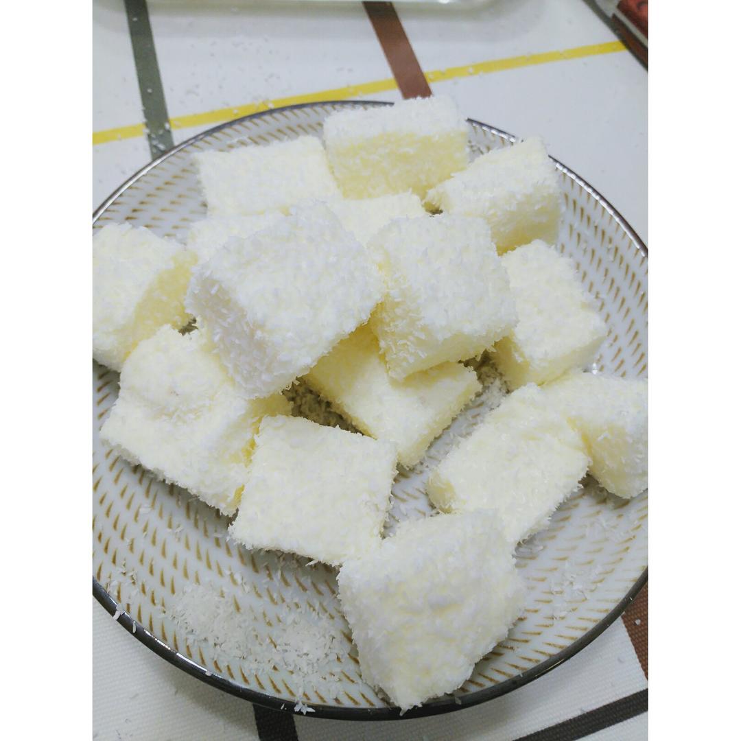椰蓉牛奶小方