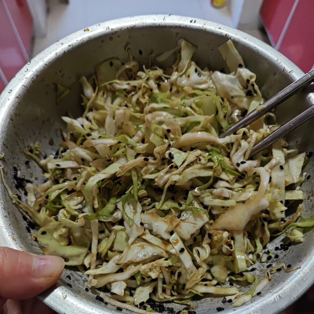 爽脆可口的卷心菜（凉拌包菜）