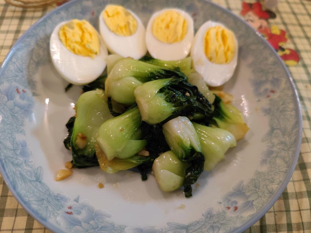 软糯可口的蒜蓉小青菜