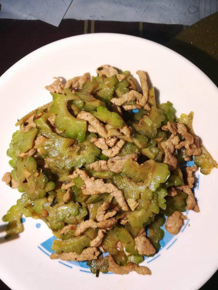 苦瓜炒肉