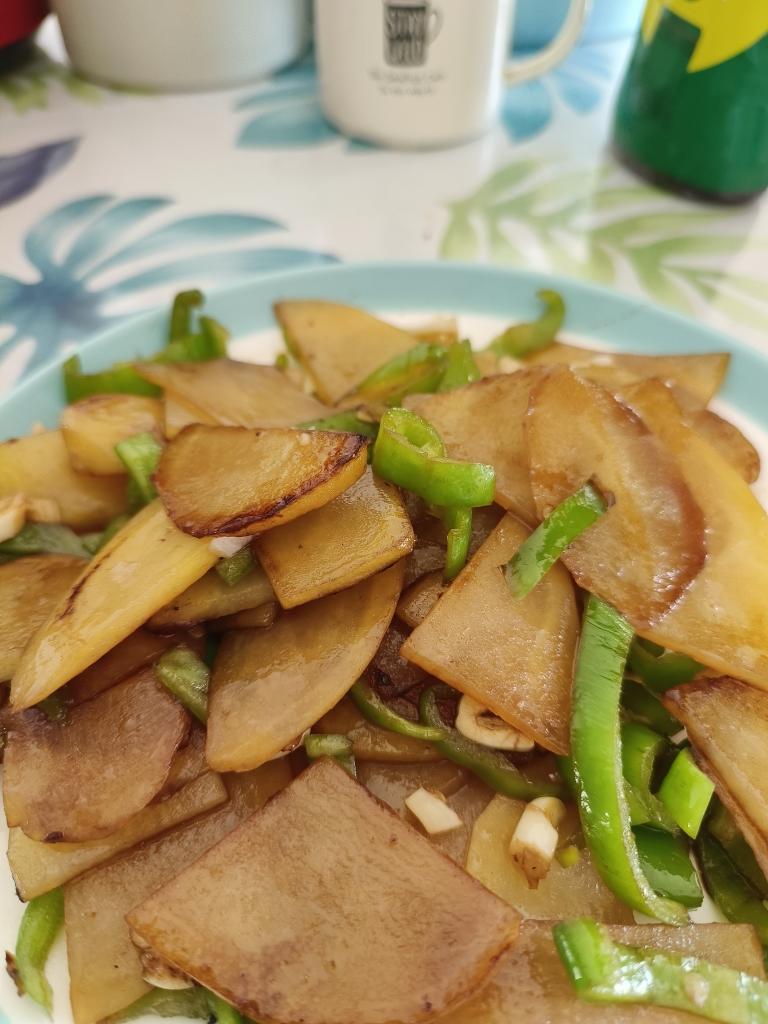 比肉都好吃的青椒炒土豆片😋简单又美味❗️