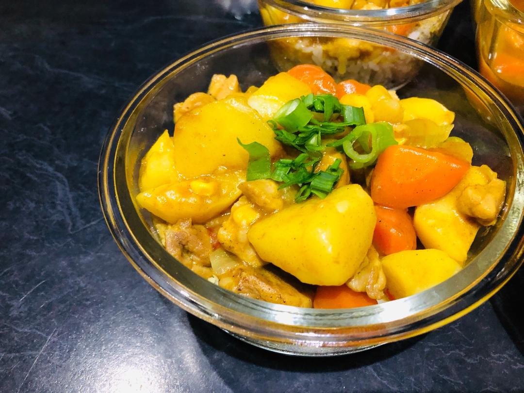 咖喱鸡肉饭