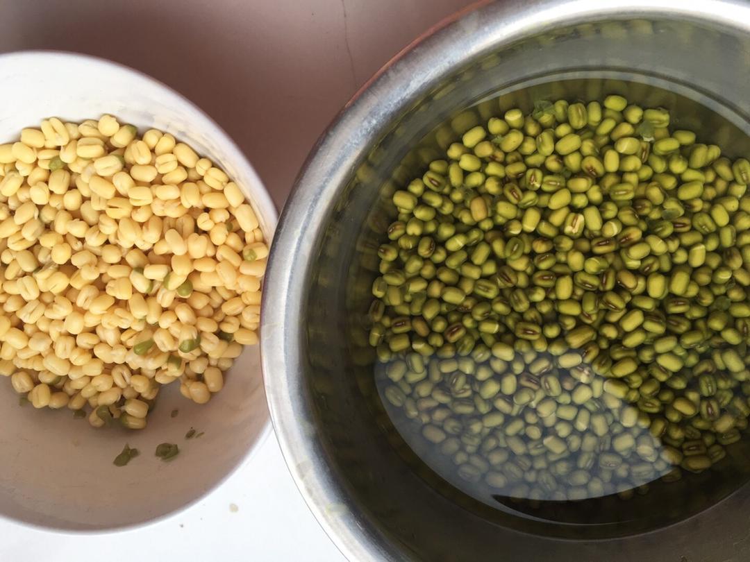 酥皮绿豆饼   酥得掉渣渣