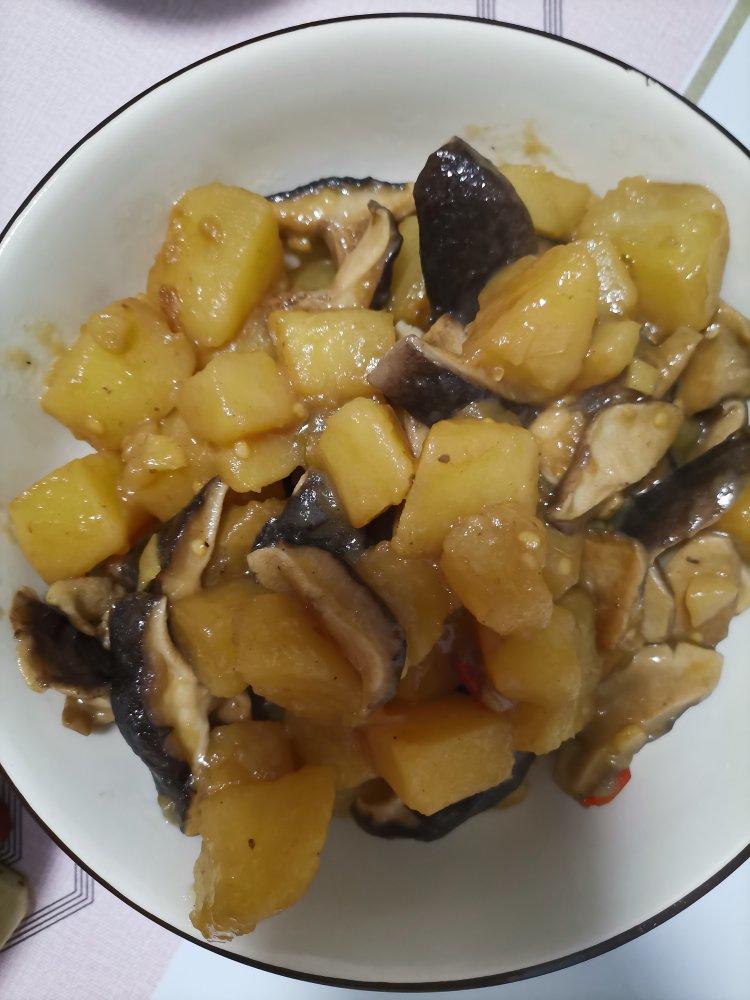 纯素食无五辛：香菇烩土豆