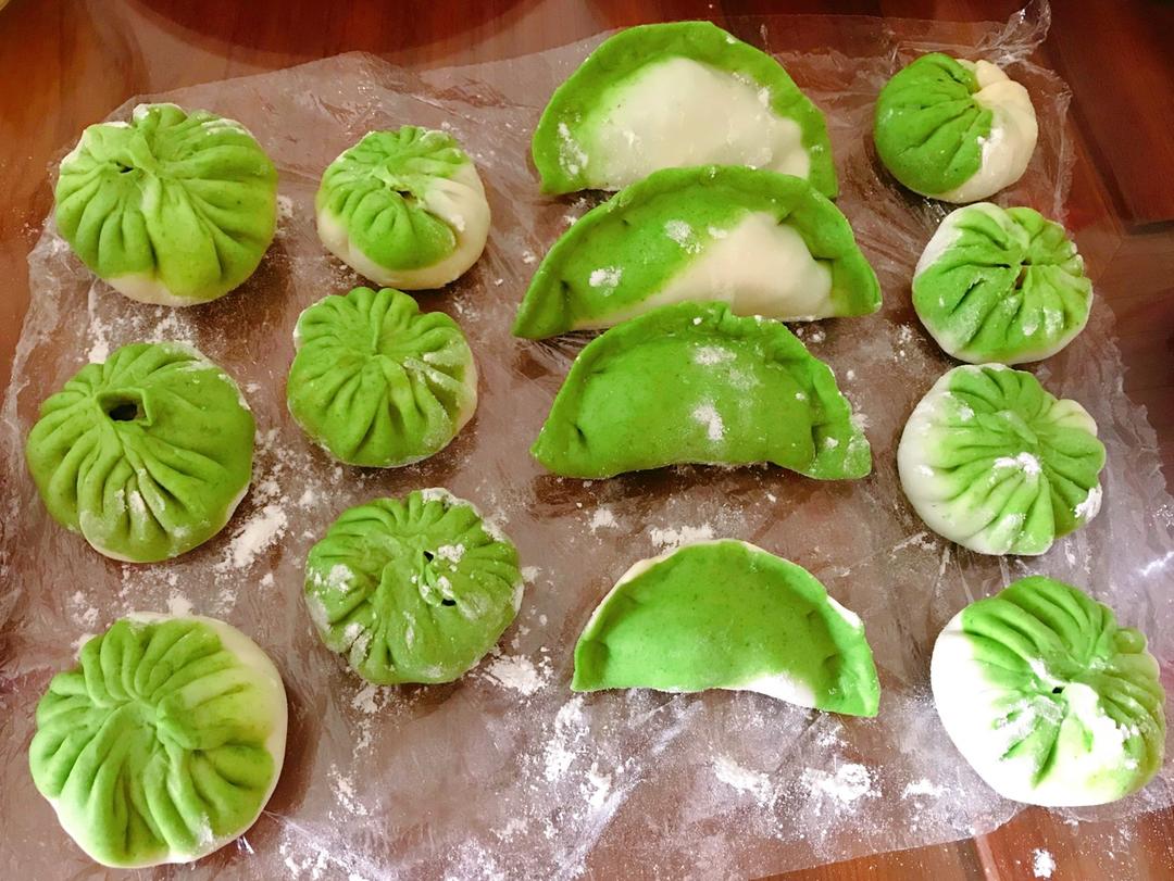 软萌的白菜饺子