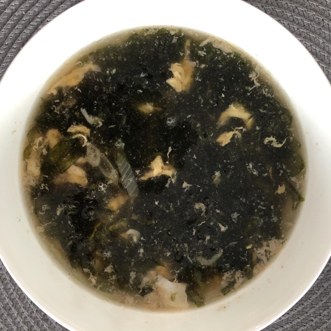 三分钟搞定的虾皮紫菜蛋花汤