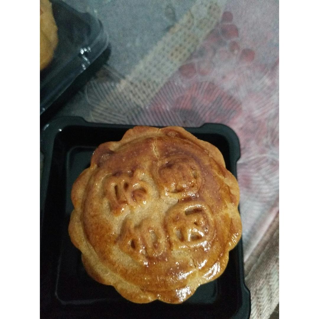 广式月饼——蛋黄莲蓉月饼