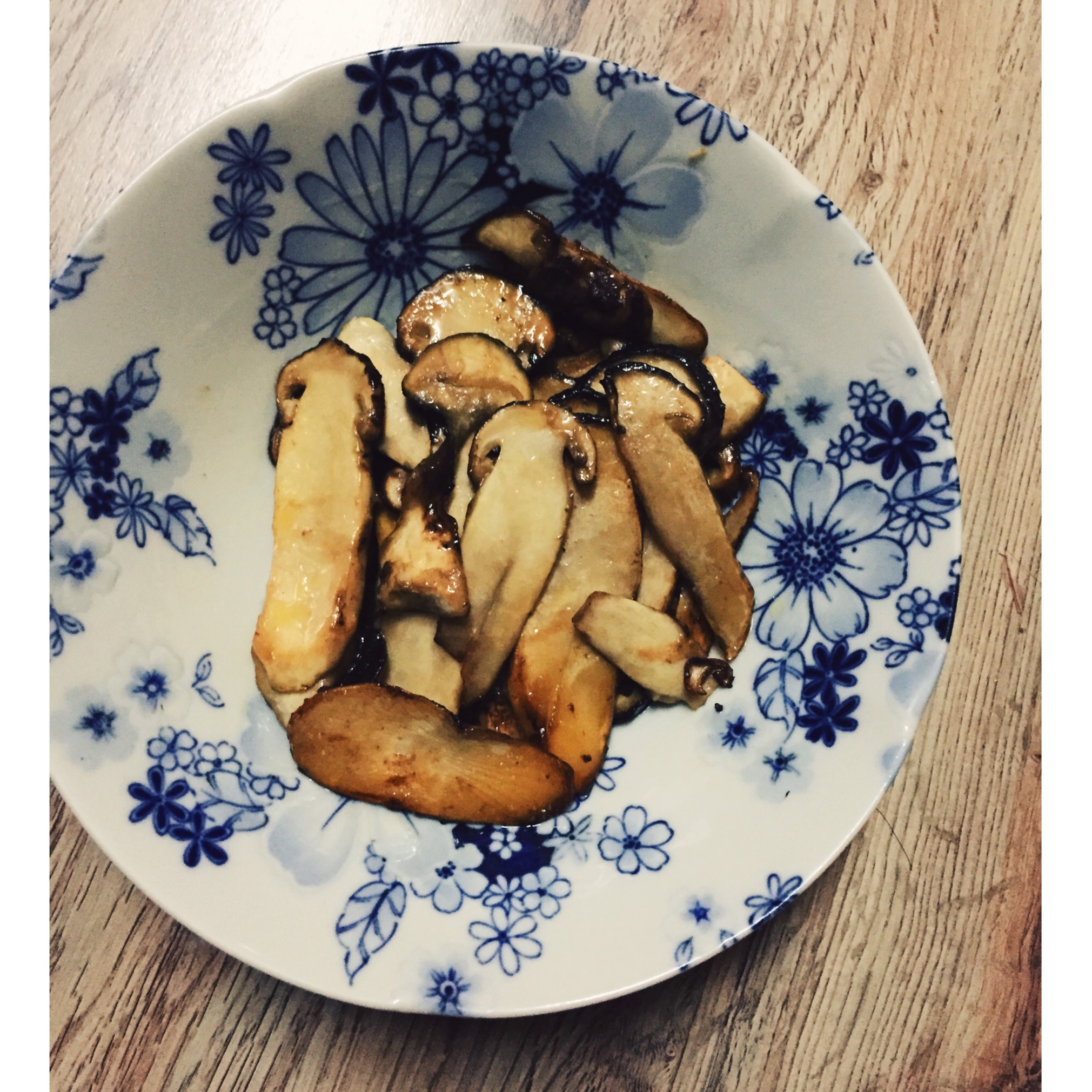 黄油煎松茸