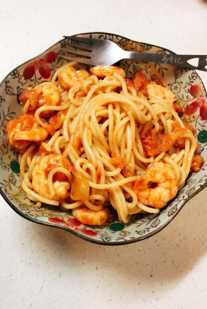虾仁番茄意大利面