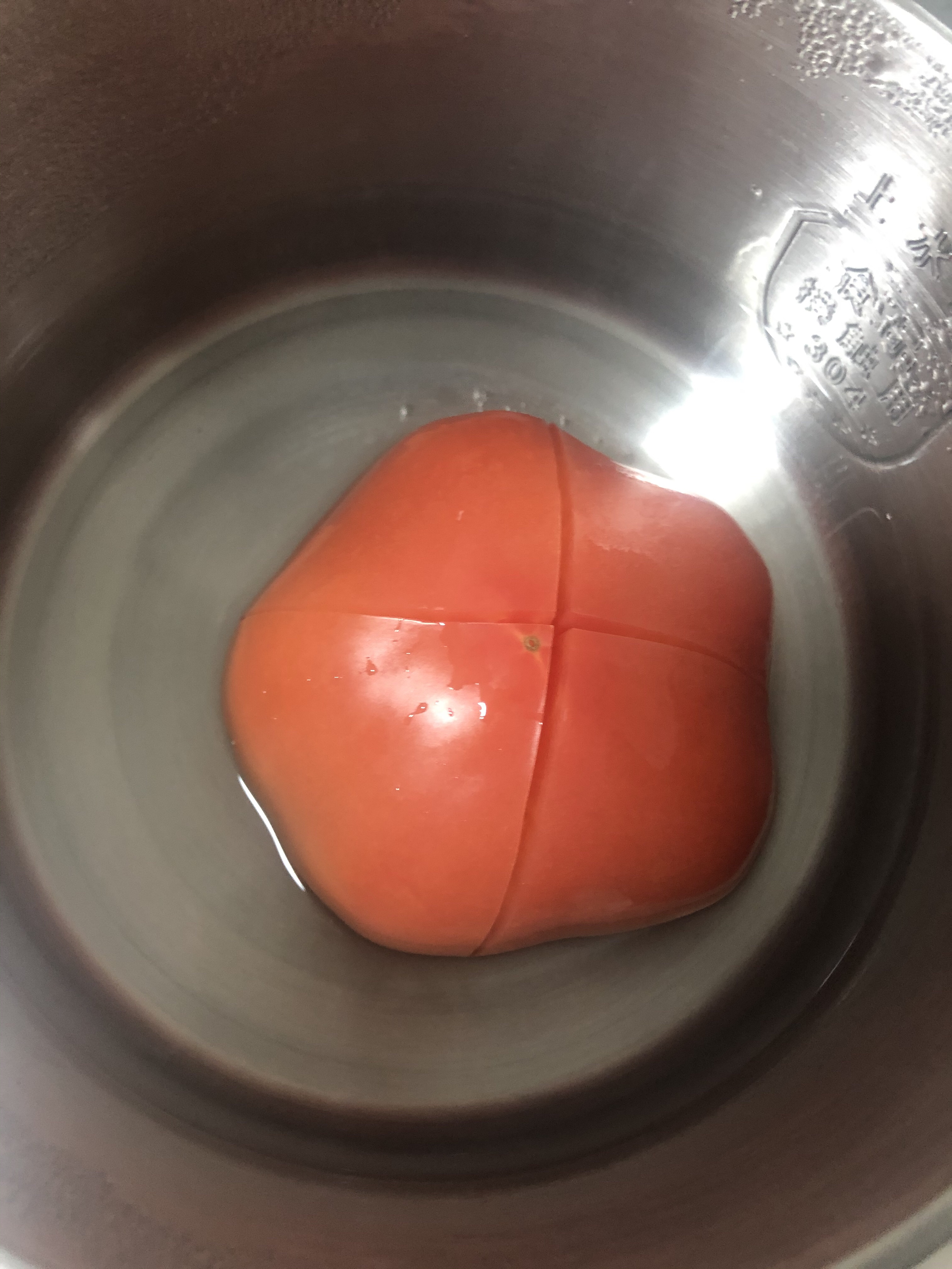 一人食的番茄虾仁疙瘩汤的做法 步骤2