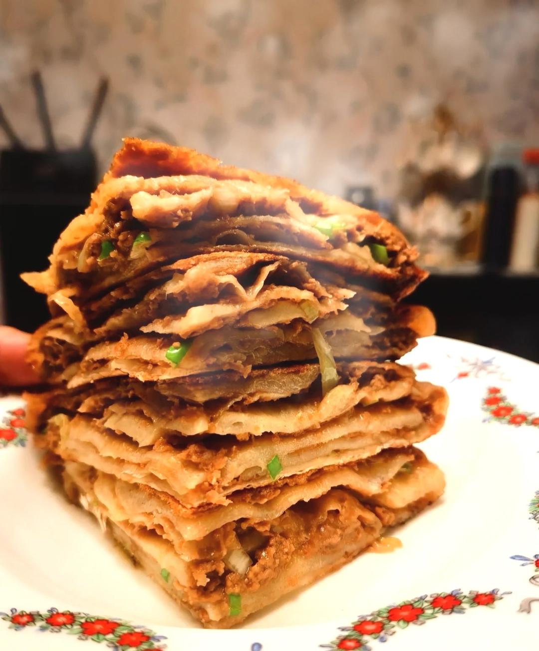 暗夜黑眼睛做的老北京千层肉饼京东肉饼