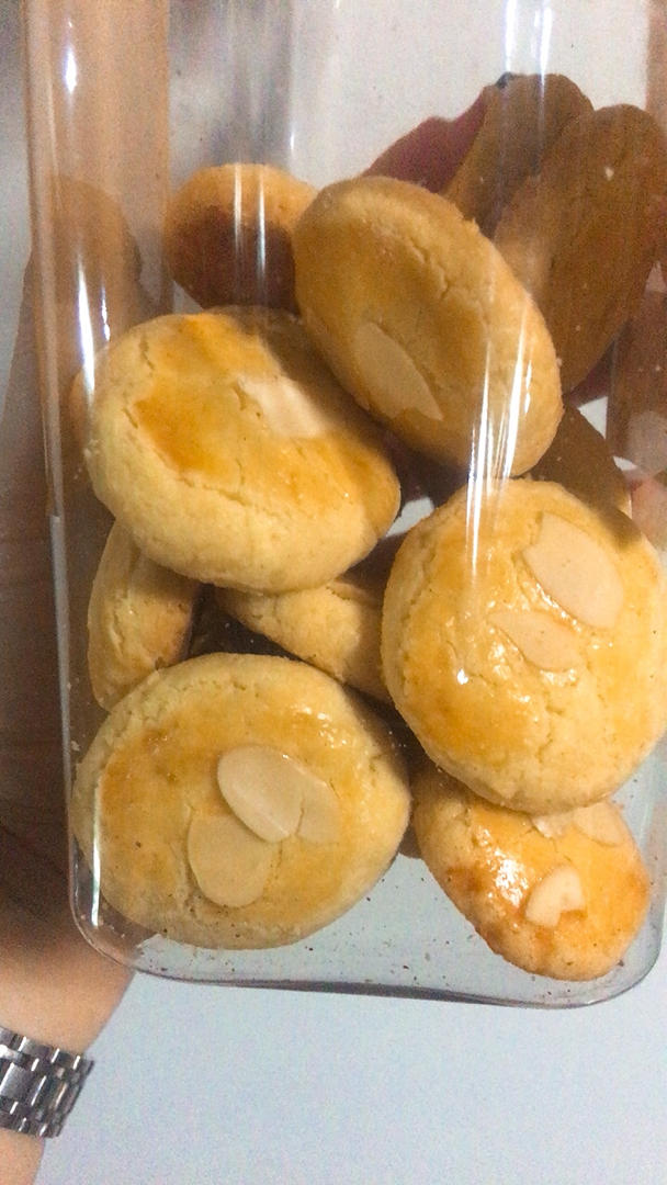 酥到掉渣💕简单又好吃的奶酥小饼干～一口一口停不下来