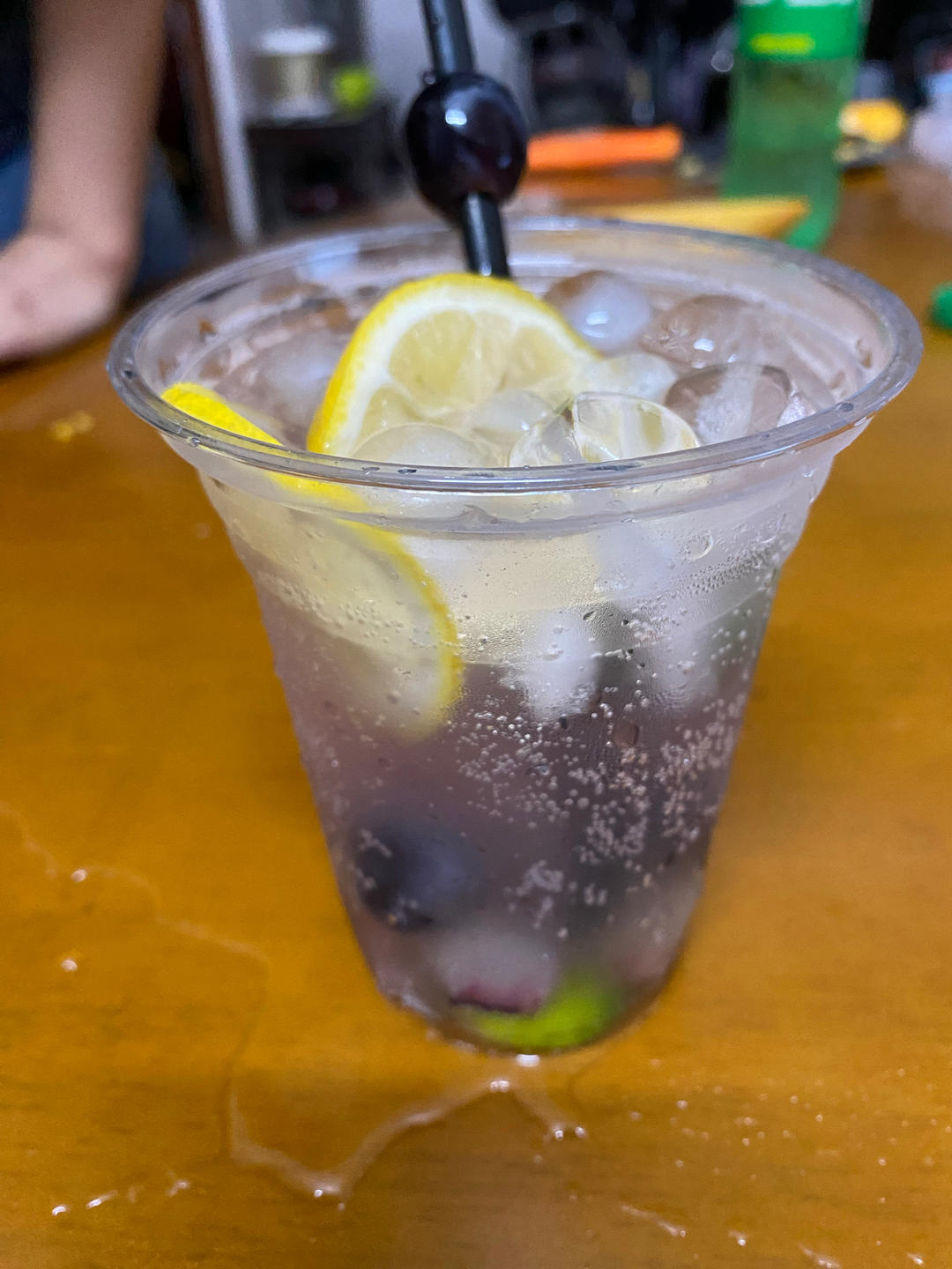 低卡又好喝，这玩意我能狂喝一夏天的青柠话梅雪碧