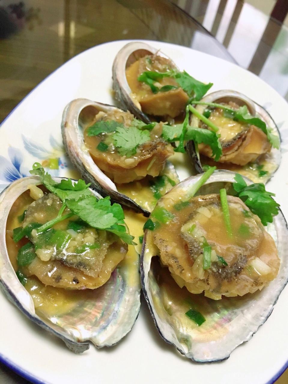 蒜蓉粉丝蒸鲍鱼