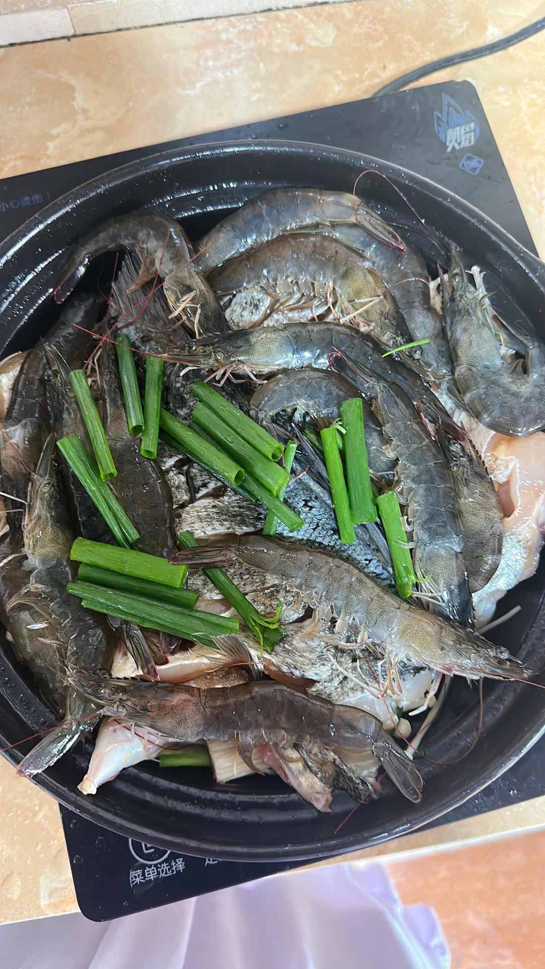 鲈鱼别总清蒸和红烧，教你一个新吃法，不腥不柴，做法还非常简单