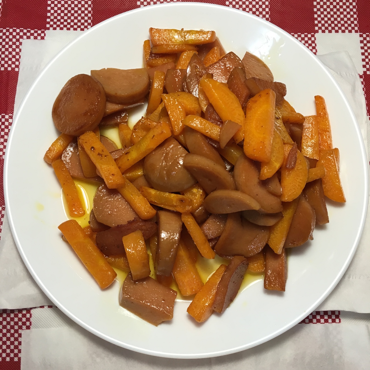 胡萝卜火腿肠炒玉米