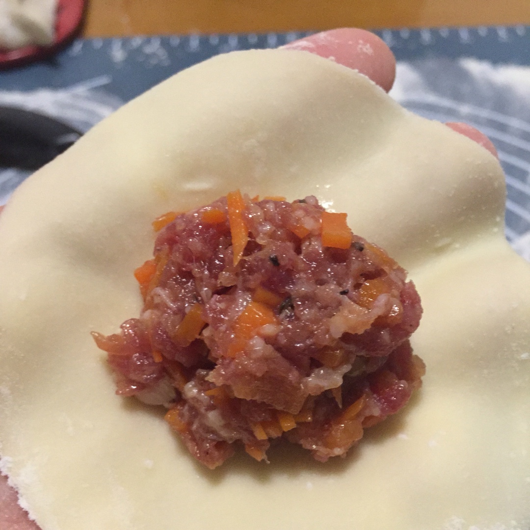 牛肉胡萝卜水饺