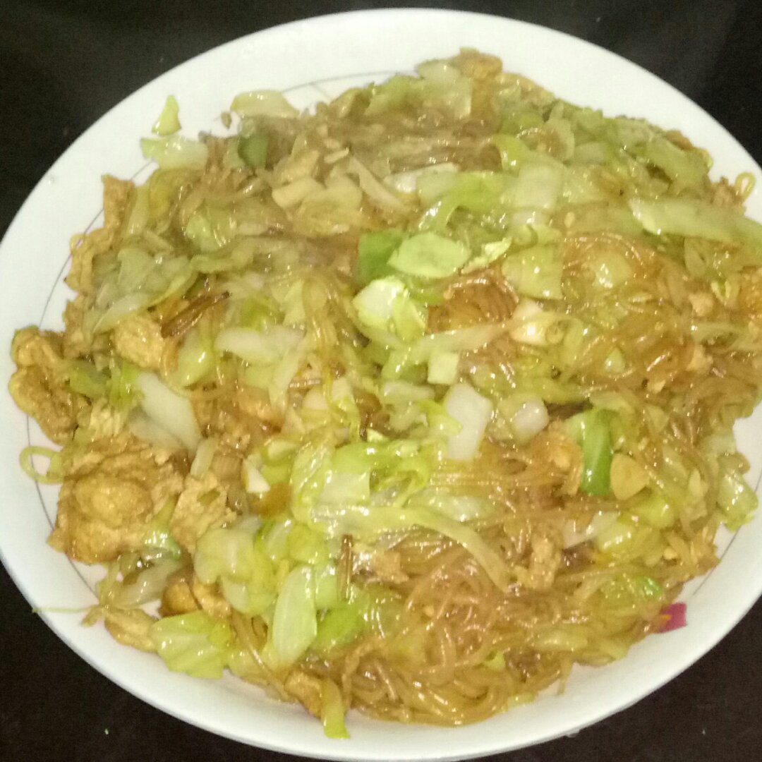 包菜粉丝炒鸡蛋
