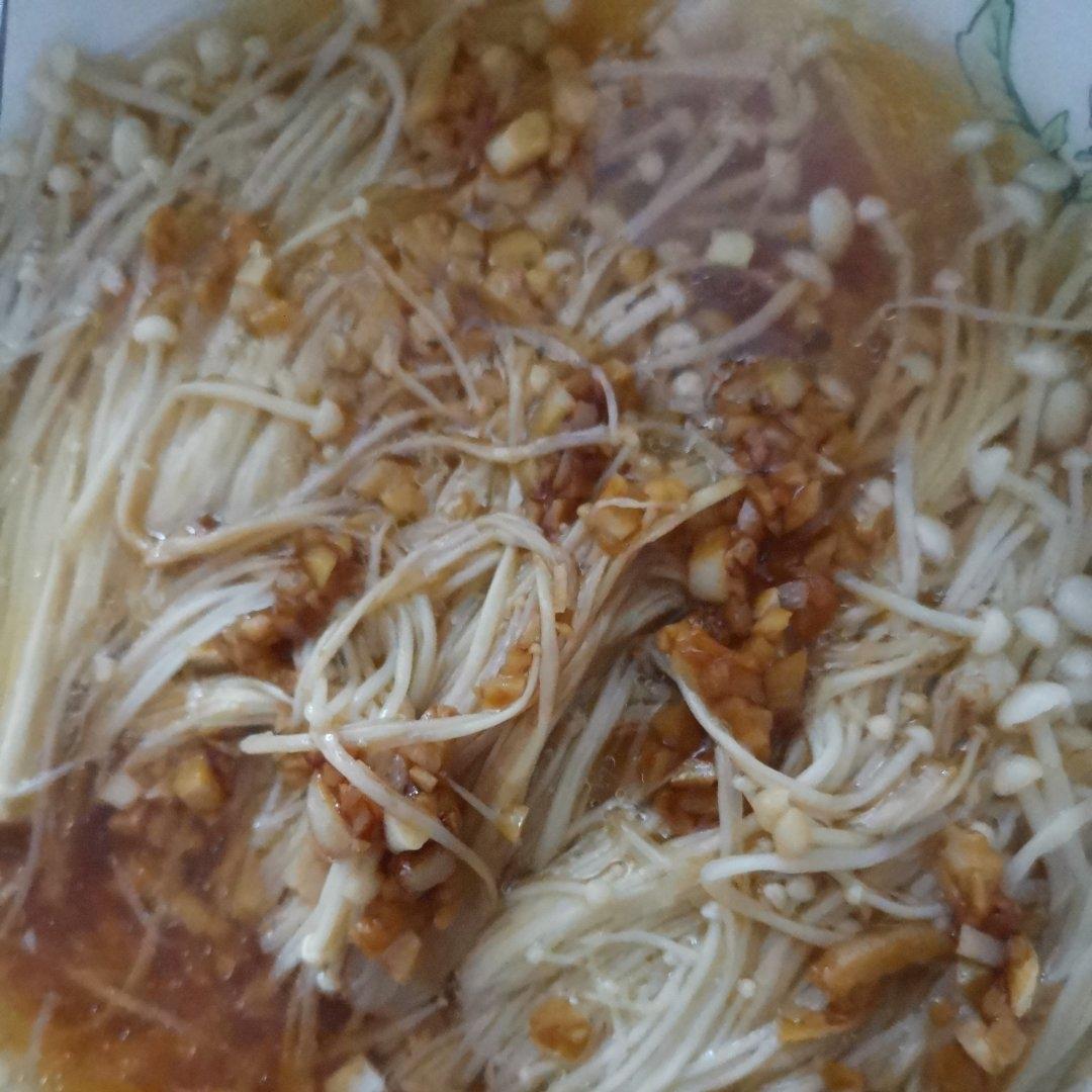 蒜蓉金针菇，简单快手的下饭神菜