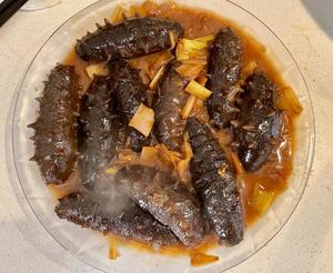 年夜饭大餐—葱烧海参的做法 步骤6