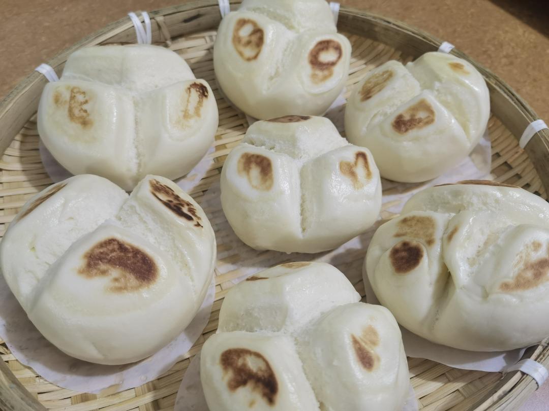 不加一滴水的奶香开花大馒头