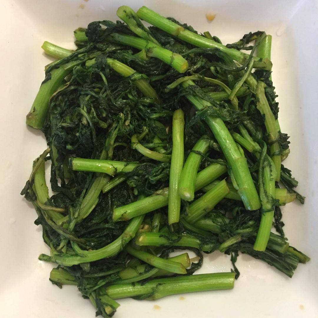 清炒茼蒿