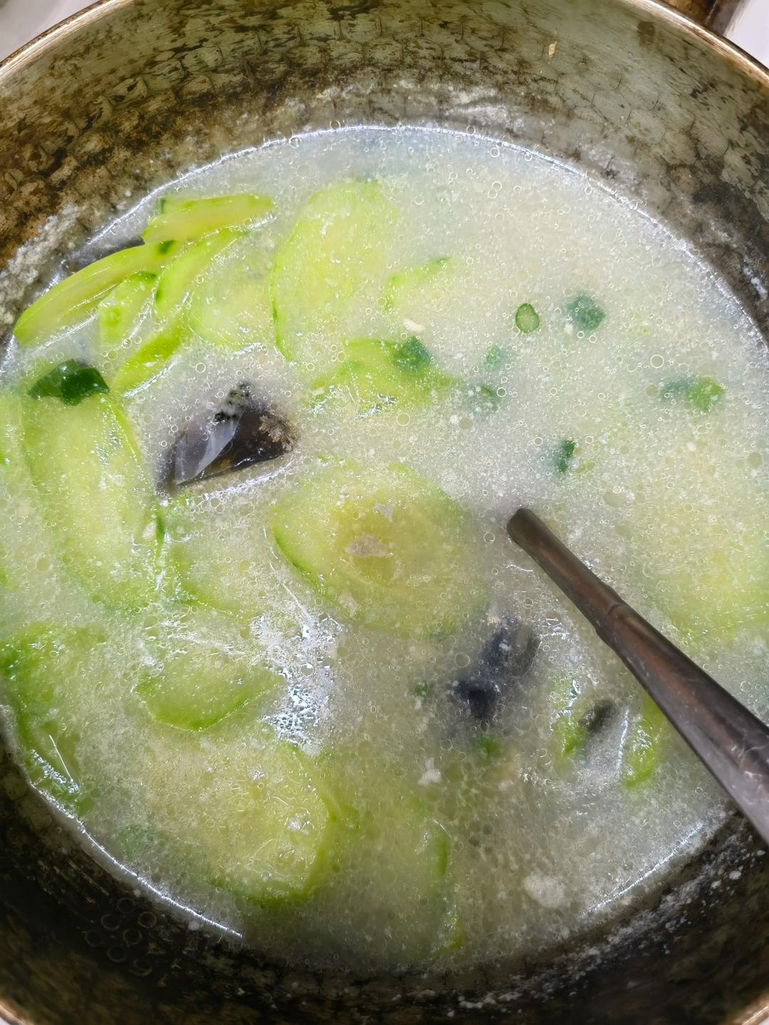 黄瓜皮蛋汤