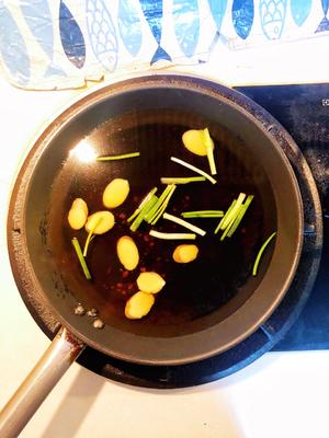 鲭鱼（青花鱼）味噌煮的做法 步骤4