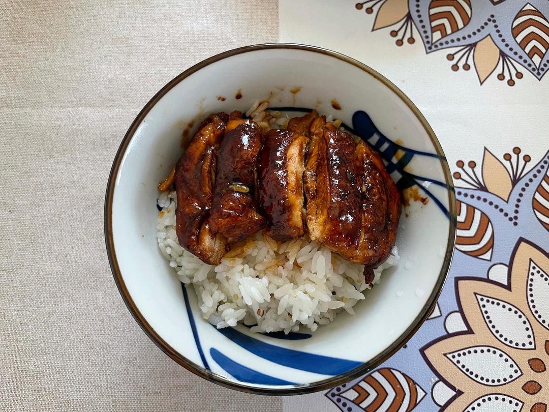 照烧鸡腿饭