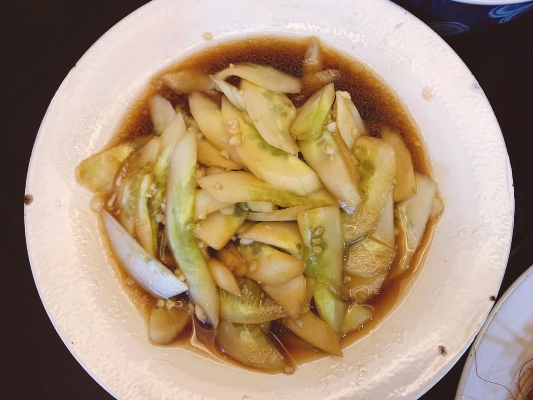 凉拌黄瓜